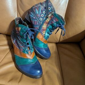 Socofy Lace-up Leather Booties